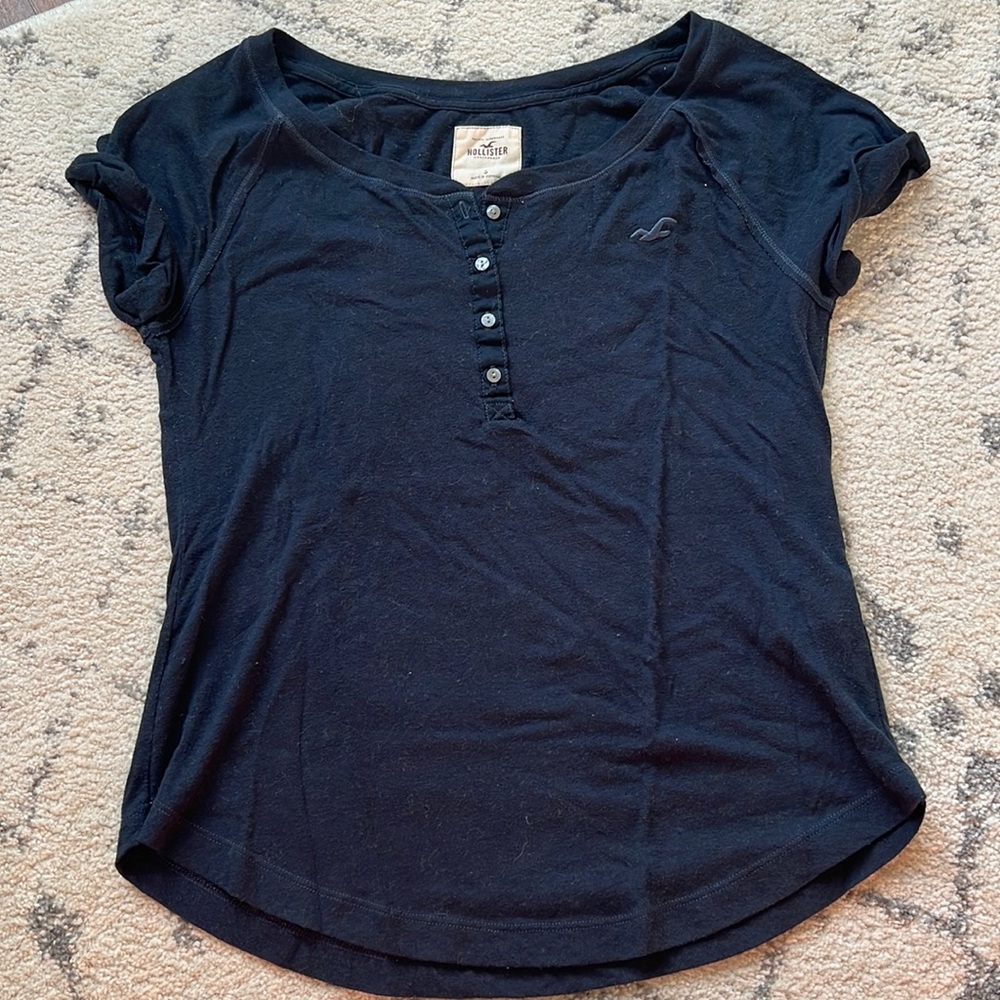 Hollister T-shirt